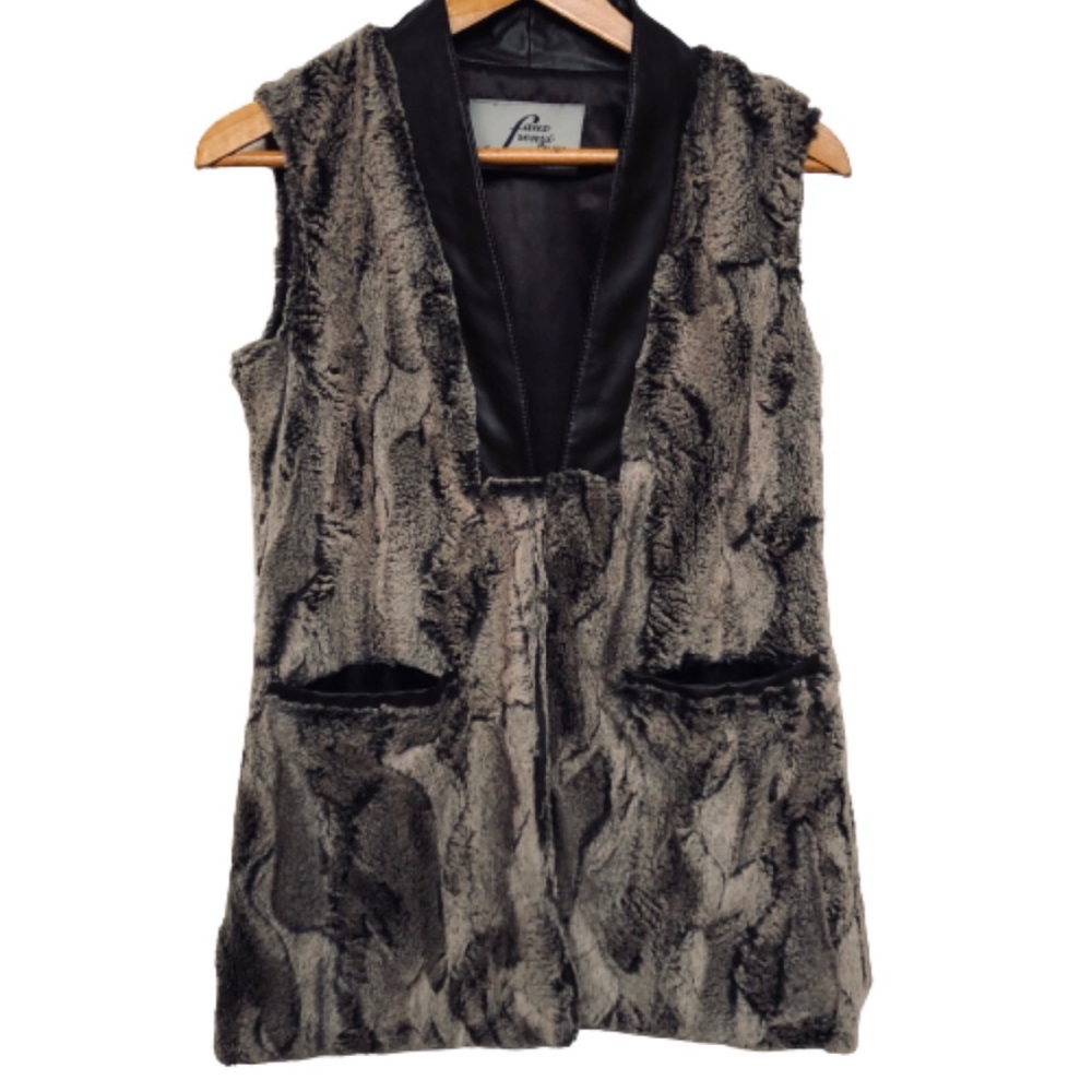 NWT Faux Frenzi by Dena